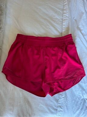 Lululemon Hotty Hot High-Rise Lined Shorts 2.5”